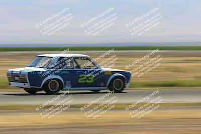 media/May-21-2022-VARA (Sat) [[2ae38a3649]]/group 4/Flag race club corner/